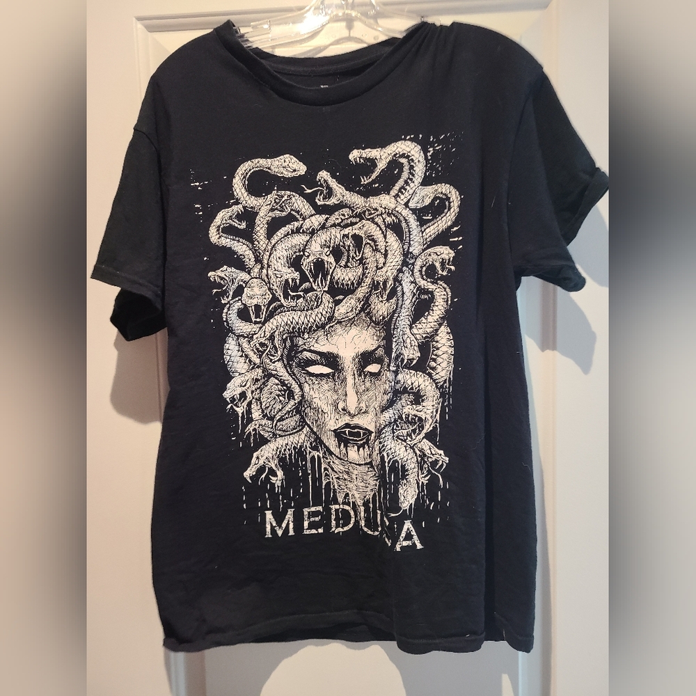 Vampire Freaks Medusa Graphic T-Shirt